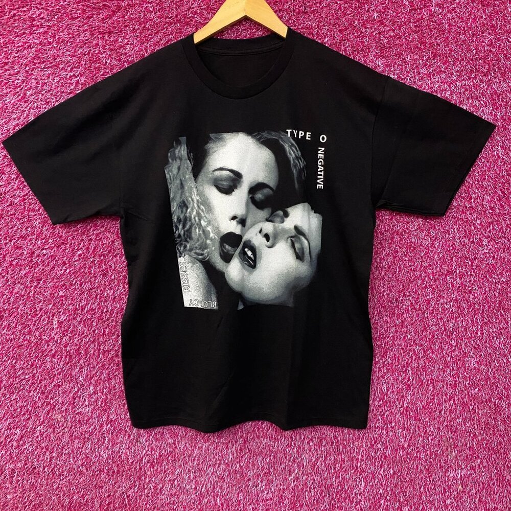 Type O Negative Bloody Kisses T-Shirt Large